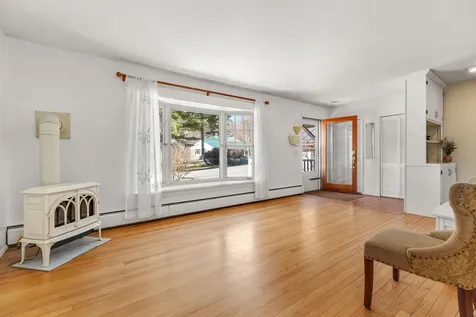 82 Huntley Street Norwich VT 05055