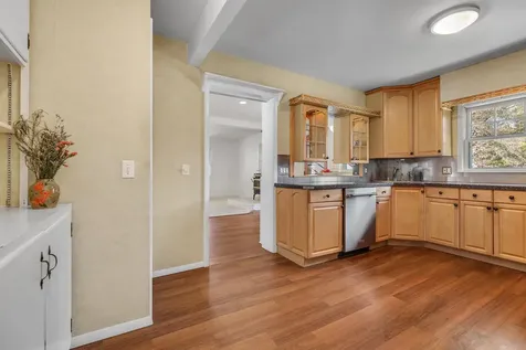 82 Huntley Street Norwich VT 05055