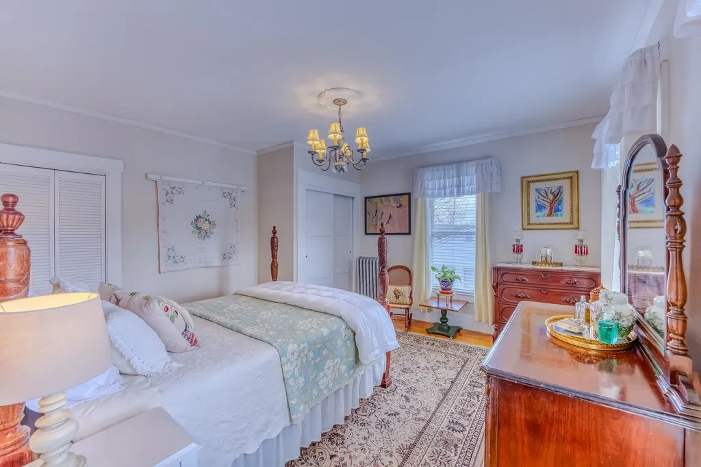 33 Hillview Terrace Littleton NH 03561
