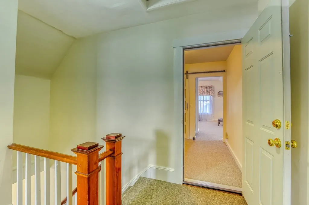 33 Hillview Terrace Littleton NH 03561