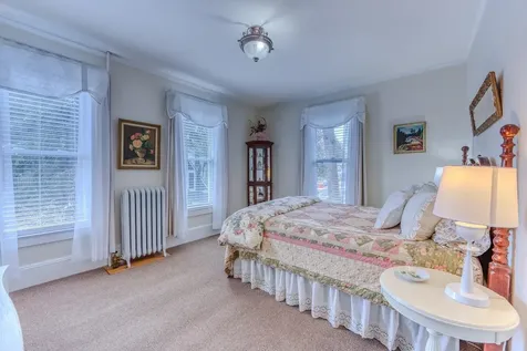 33 Hillview Terrace Littleton NH 03561