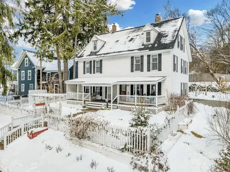 33 Hillview Terrace Littleton NH 03561