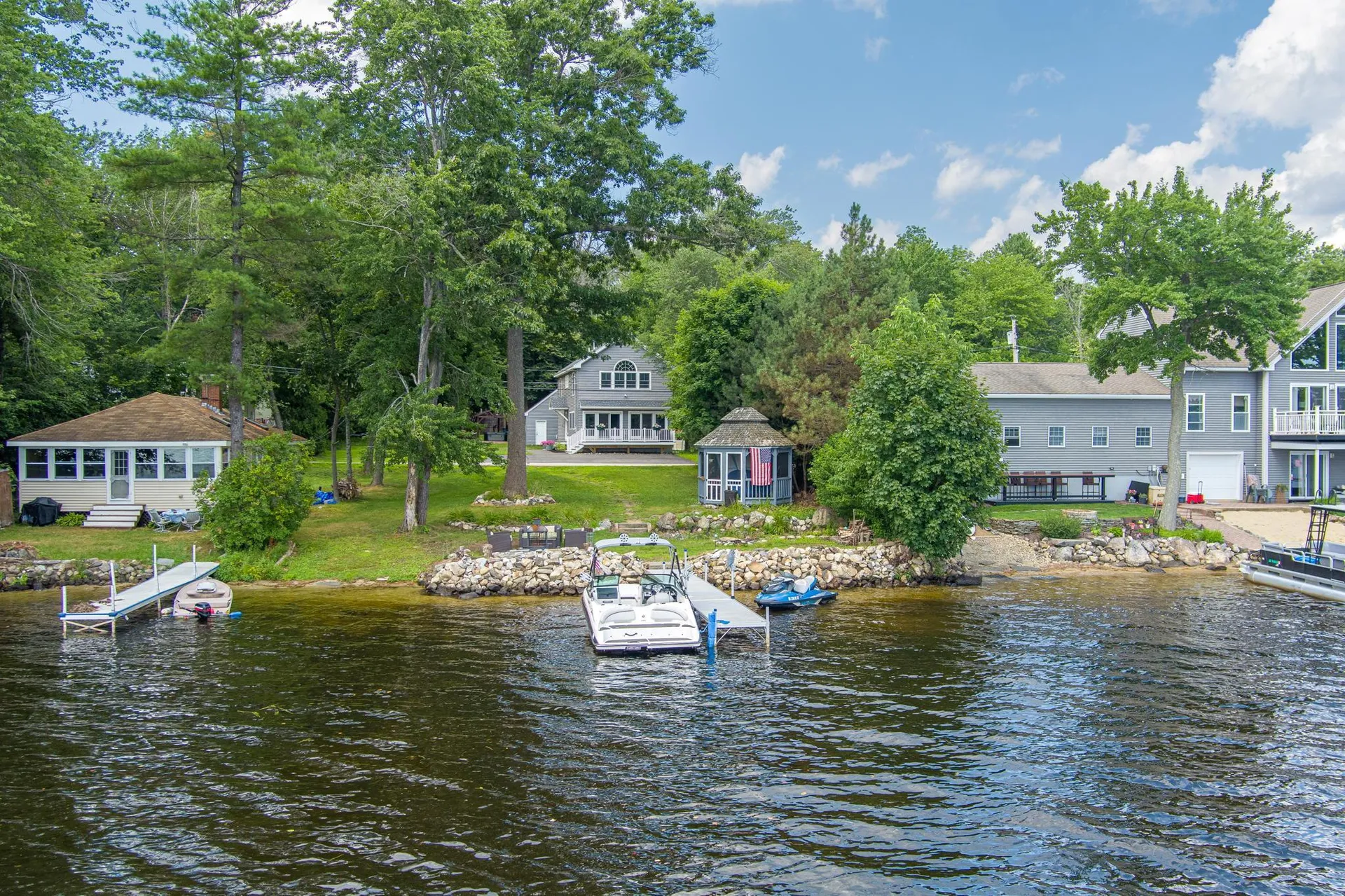 4 W Shore Drive Sandown NH 03873