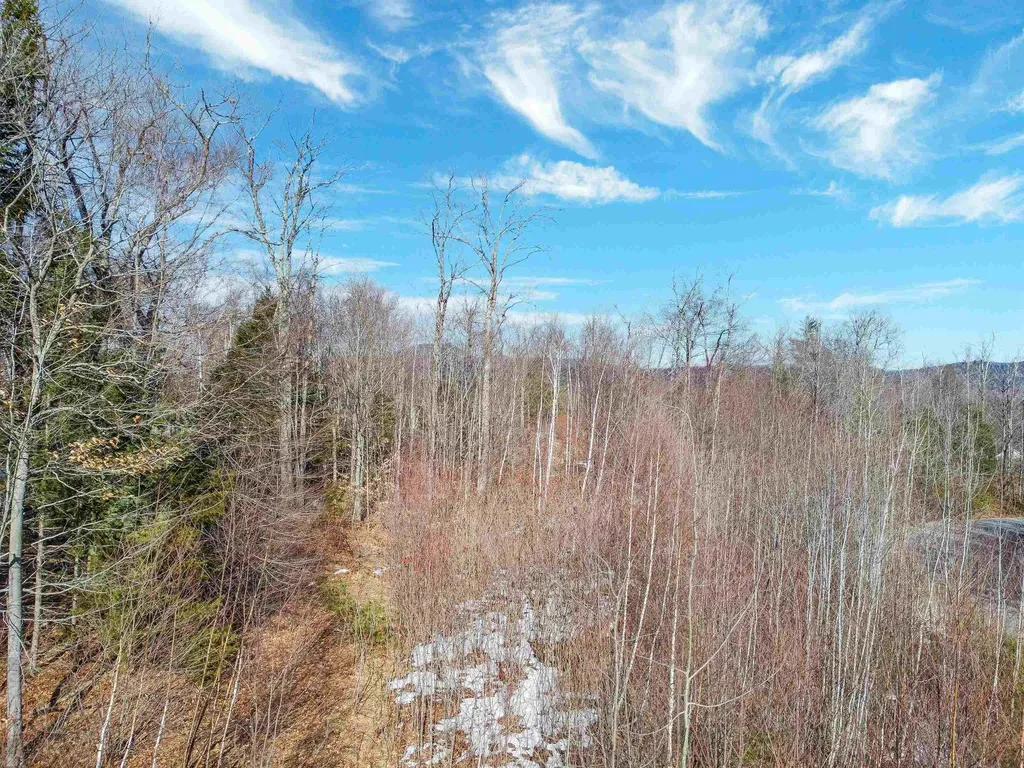 25 Ski Lift Lane Plymouth NH 03264