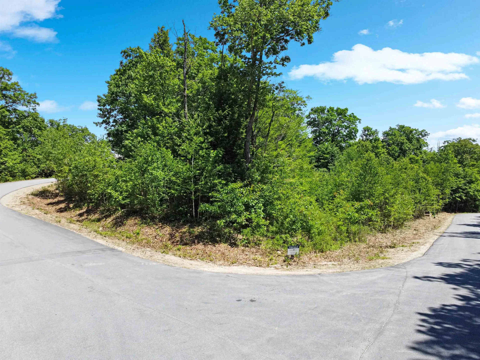 25 Ski Lift Lane Plymouth NH 03264