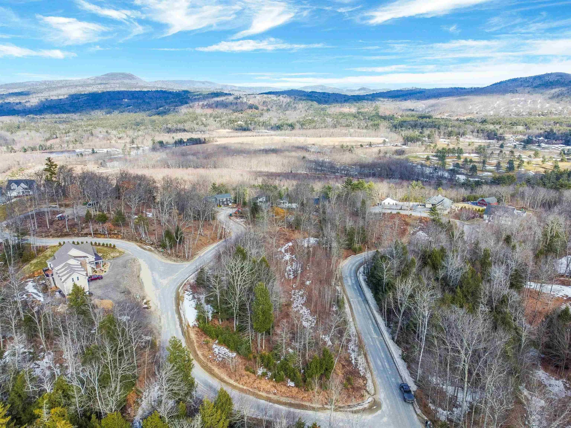 25 Ski Lift Lane Plymouth NH 03264