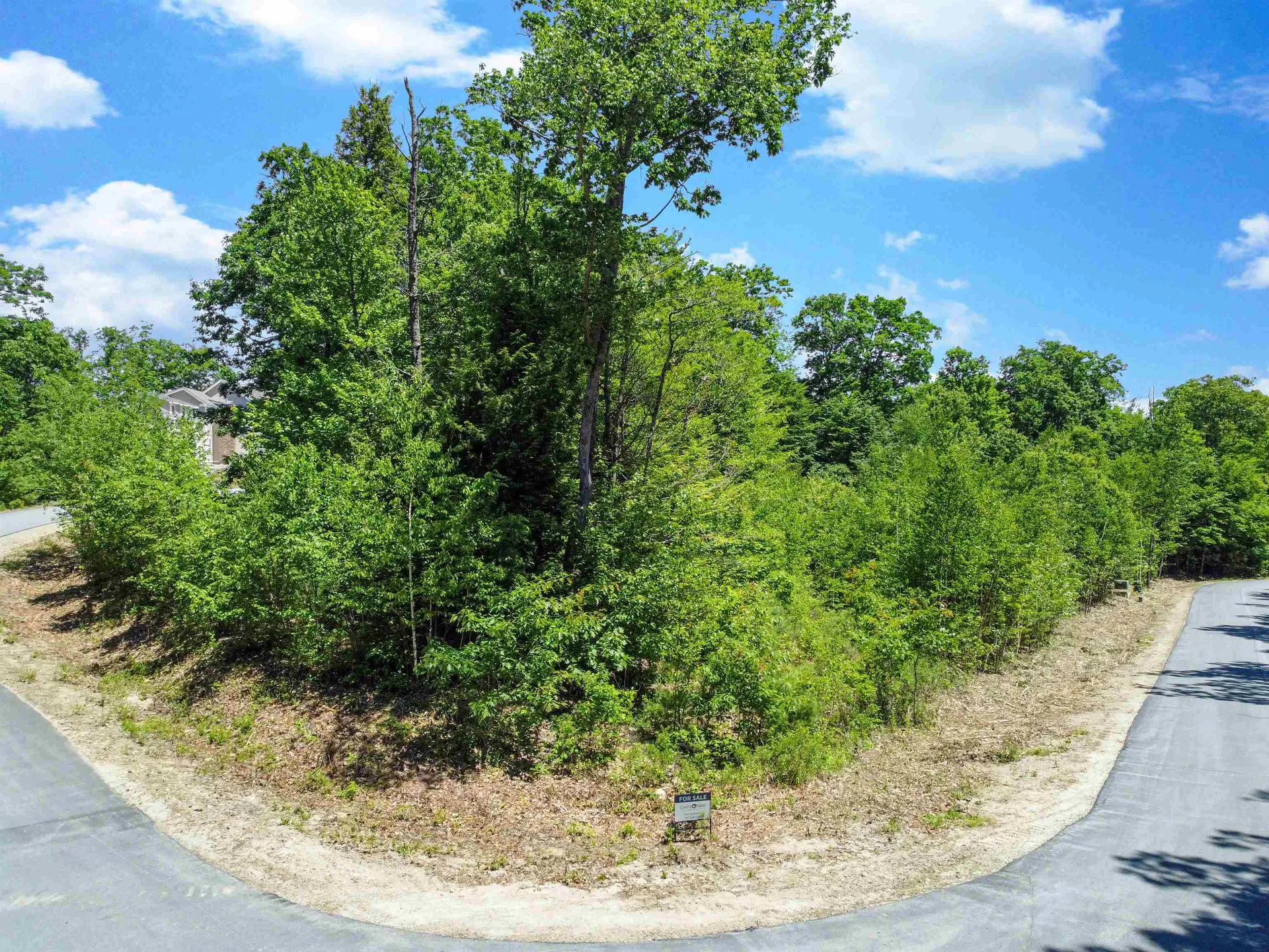 25 Ski Lift Lane Plymouth NH 03264