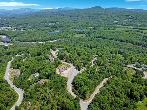 25 Ski Lift Lane Plymouth NH 03264