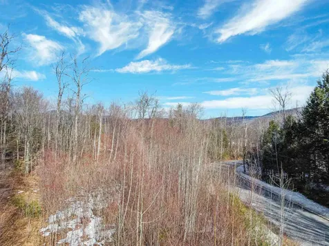 25 Ski Lift Lane Plymouth NH 03264