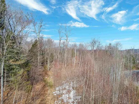 25 Ski Lift Lane Plymouth NH 03264