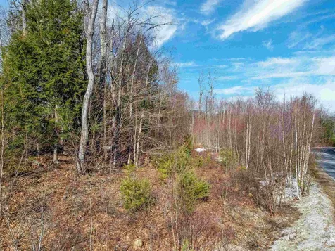 25 Ski Lift Lane Plymouth NH 03264