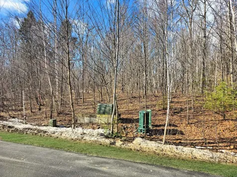 25 Ski Lift Lane Plymouth NH 03264