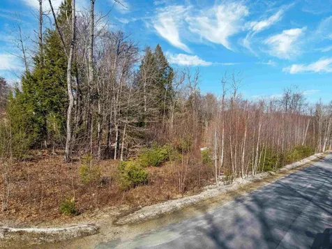 25 Ski Lift Lane Plymouth NH 03264