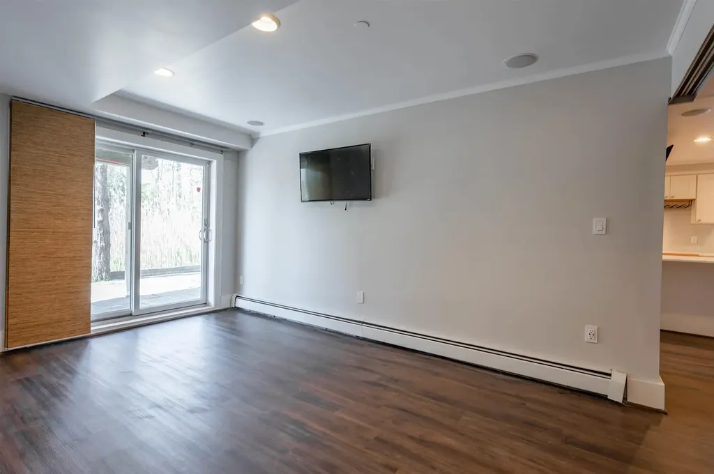 51 Depot Road Hampton Falls NH 03844