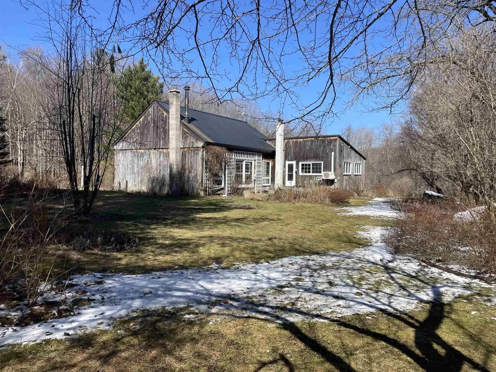 27 Ray Hill Road Wilmington VT 05363