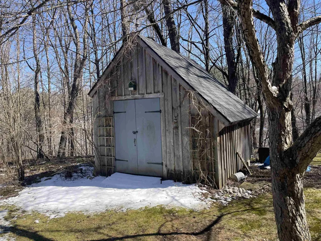 27 Ray Hill Road Wilmington VT 05363