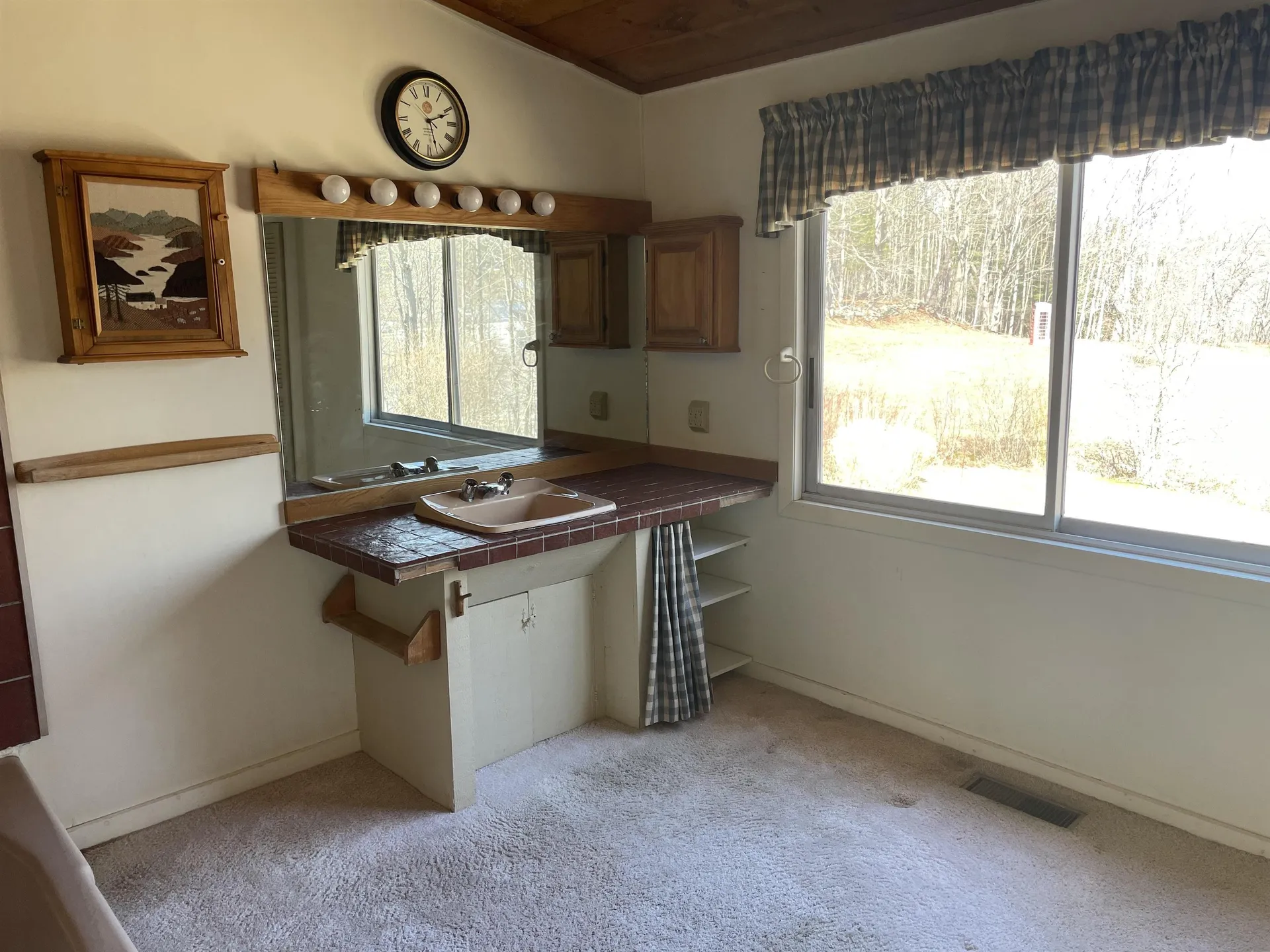 27 Ray Hill Road Wilmington VT 05363