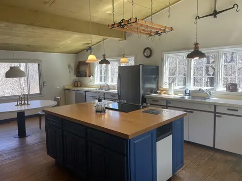 27 Ray Hill Road Wilmington VT 05363