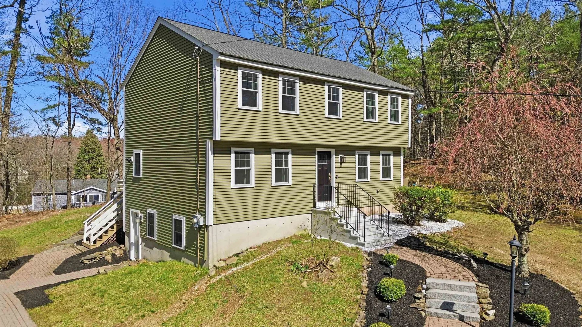 1 Jessica Lane Hudson NH 03051