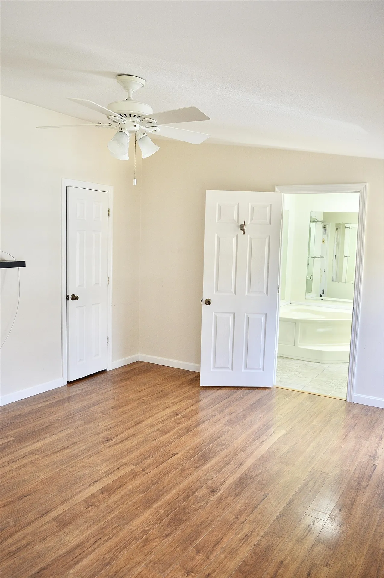 15 South Cranberry Lane Rochester NH 03867