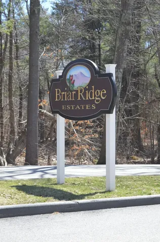 15 South Cranberry Lane Rochester NH 03867