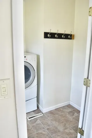15 South Cranberry Lane Rochester NH 03867