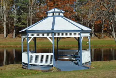 15 South Cranberry Lane Rochester NH 03867