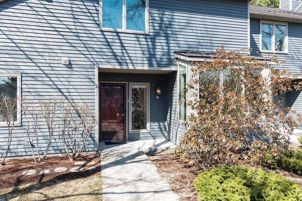 911 Dorset Street South Burlington VT 05403