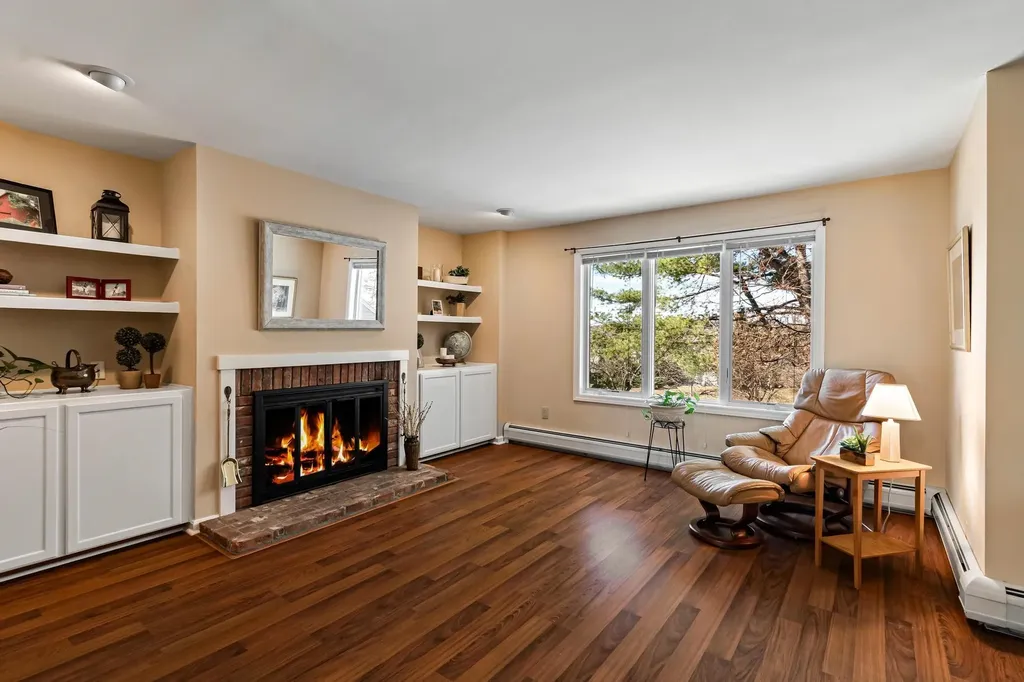 911 Dorset Street South Burlington VT 05403