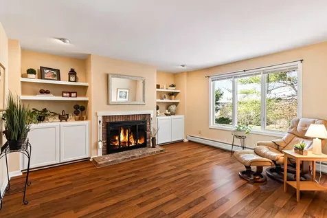 911 Dorset Street South Burlington VT 05403