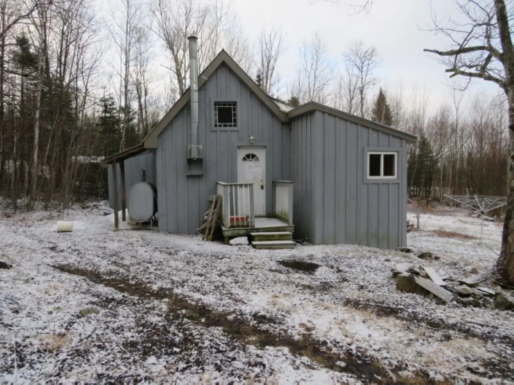 990 Oregon Road Concord VT 05906