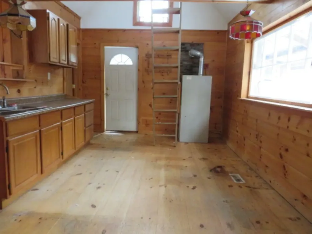 990 Oregon Road Concord VT 05906