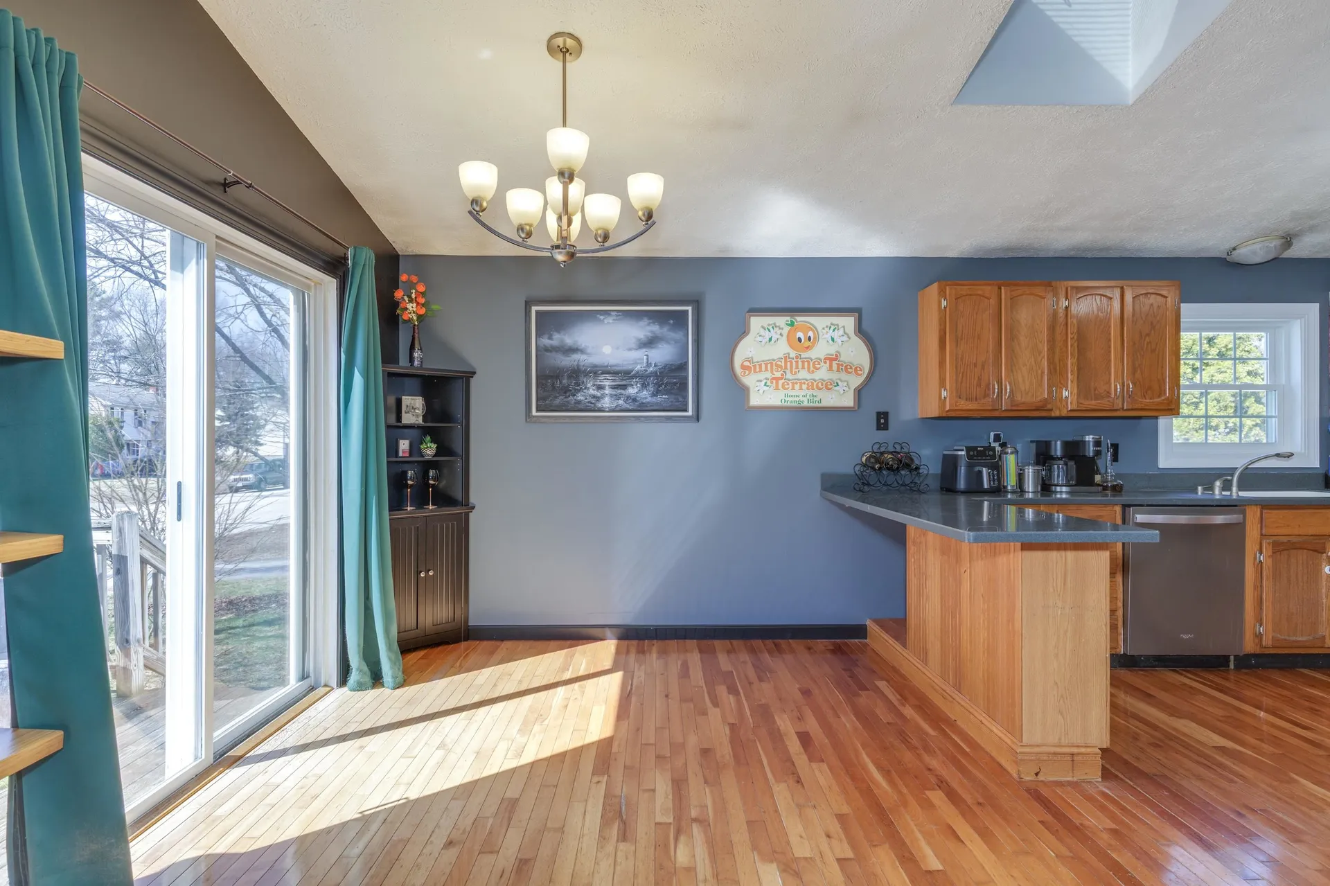 56 Hazelton Court Manchester NH 03103
