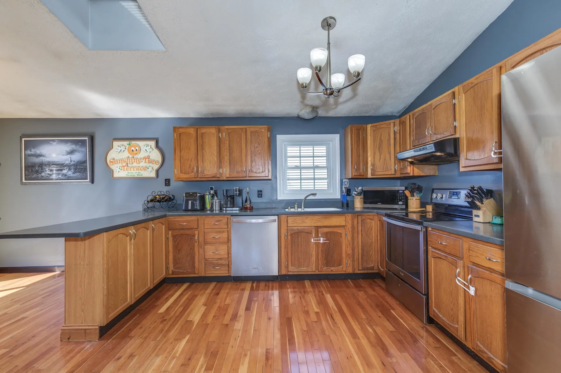 56 Hazelton Court Manchester NH 03103