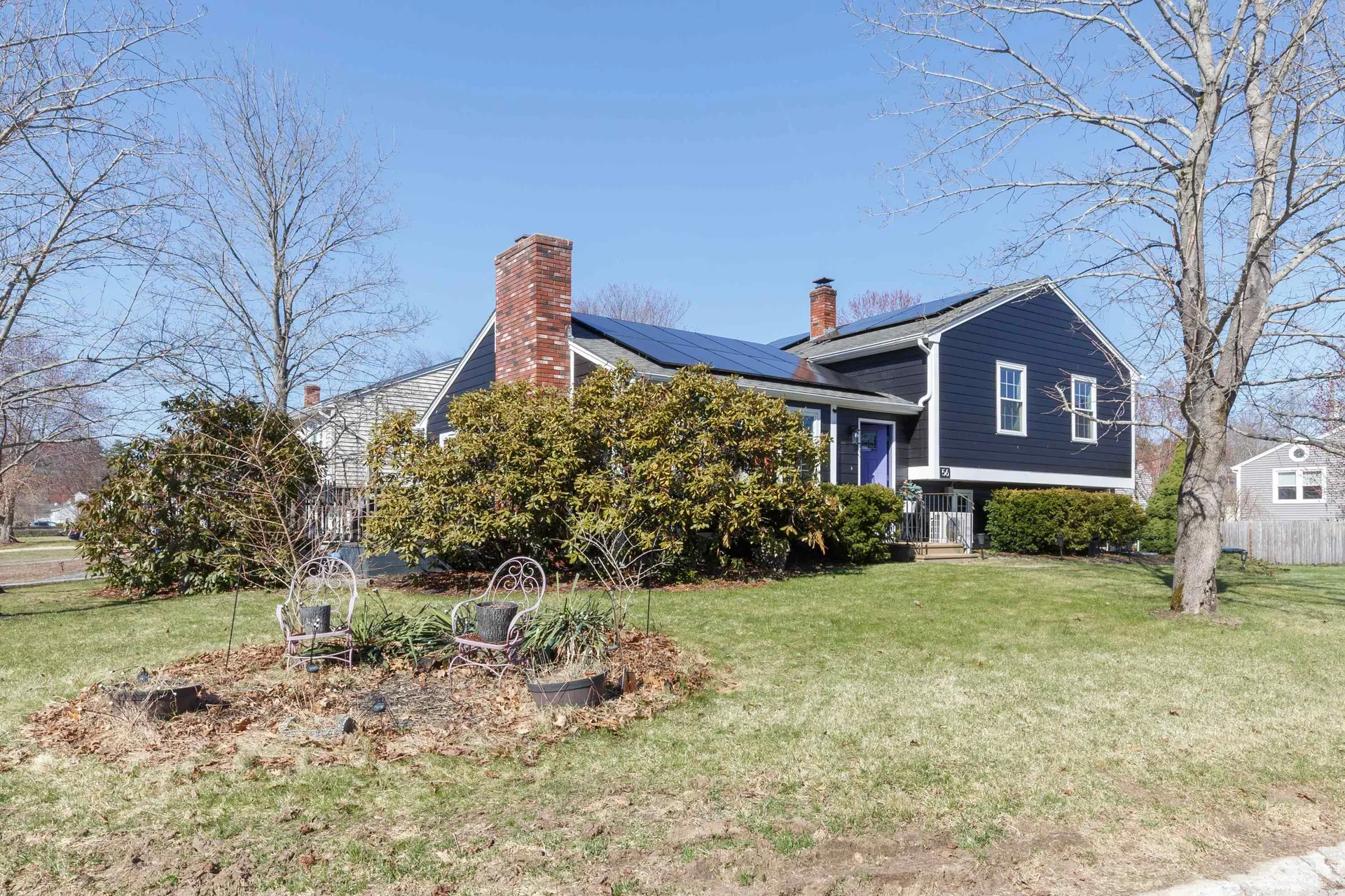 56 Hazelton Court Manchester NH 03103
