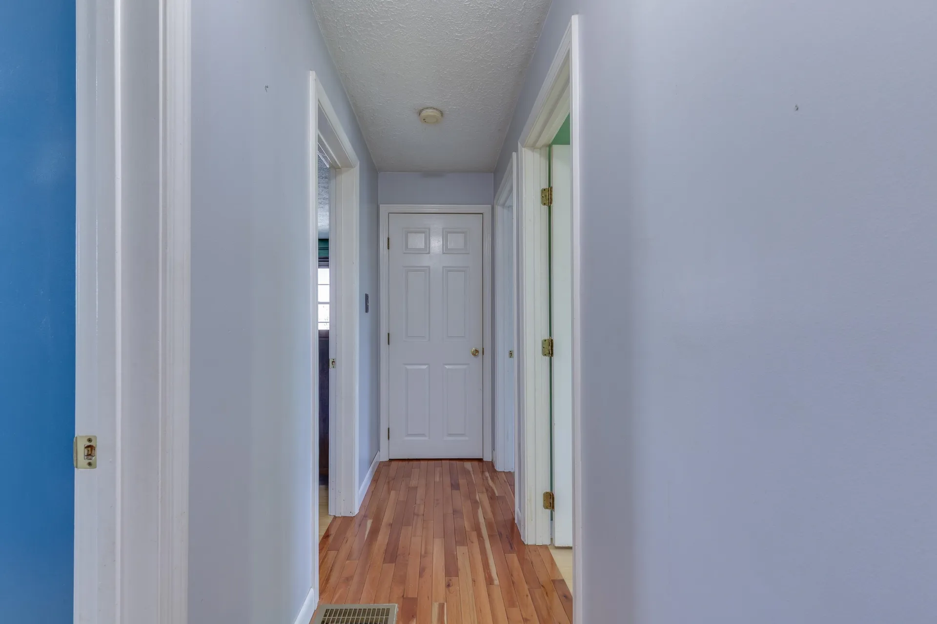 56 Hazelton Court Manchester NH 03103