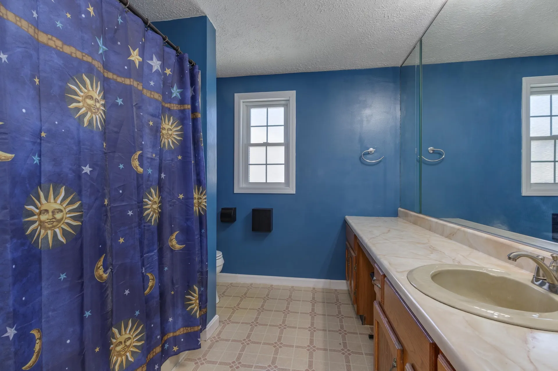 56 Hazelton Court Manchester NH 03103