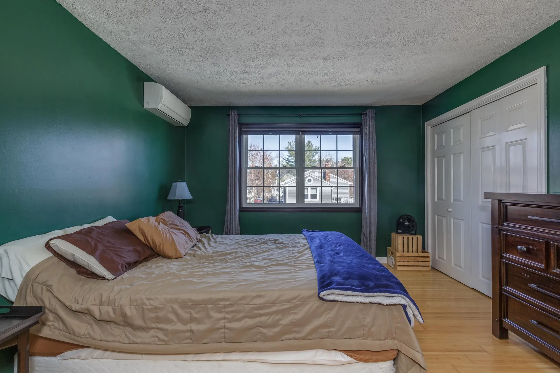 56 Hazelton Court Manchester NH 03103