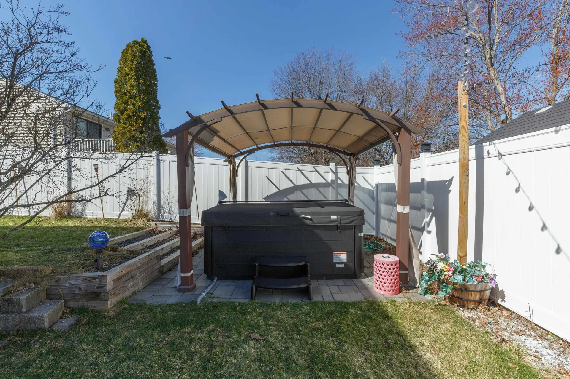 56 Hazelton Court Manchester NH 03103