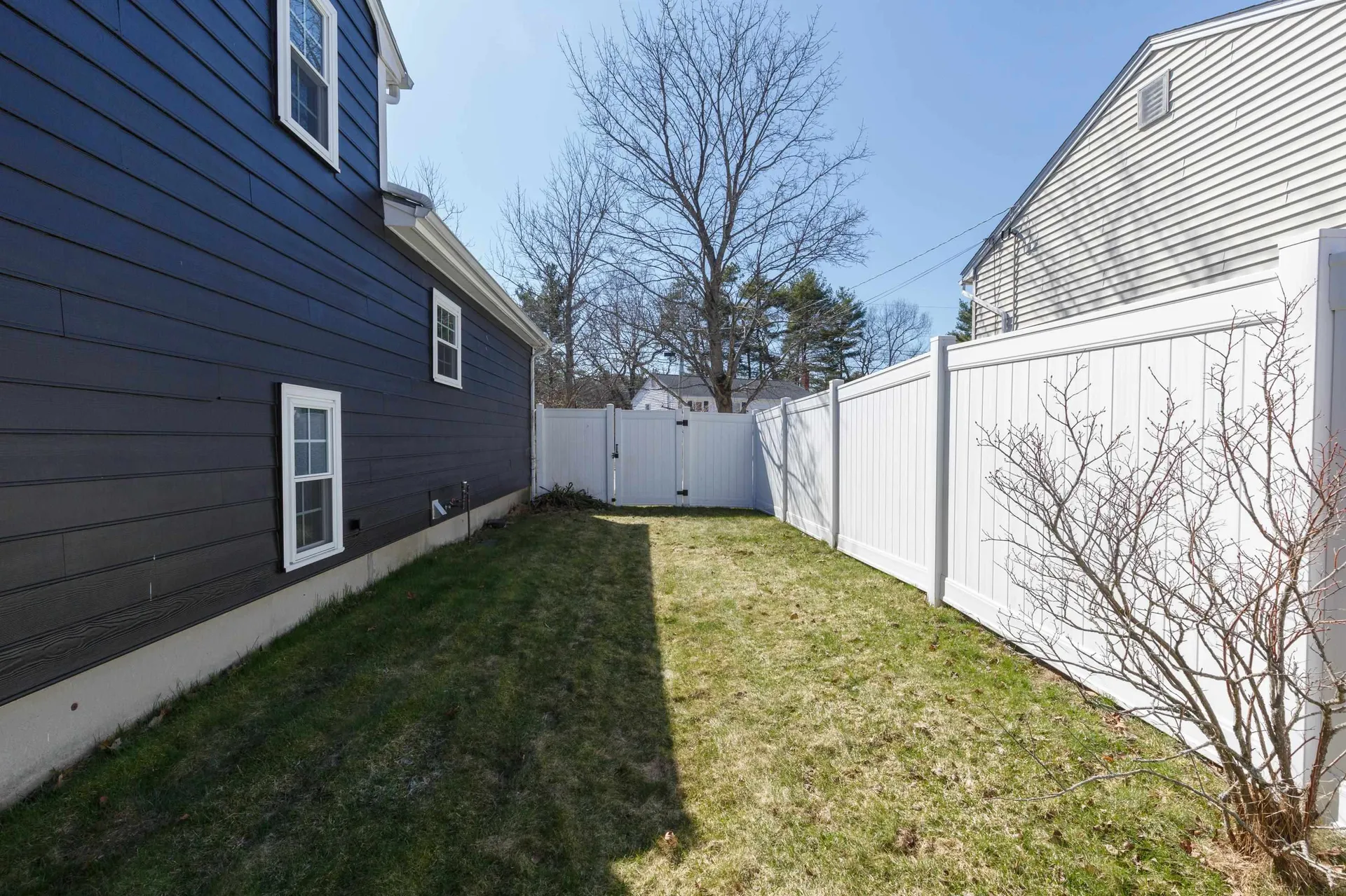 56 Hazelton Court Manchester NH 03103