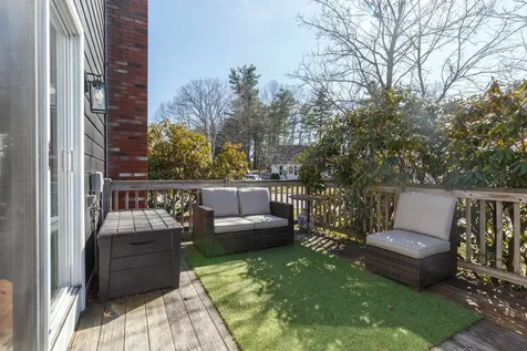 56 Hazelton Court Manchester NH 03103