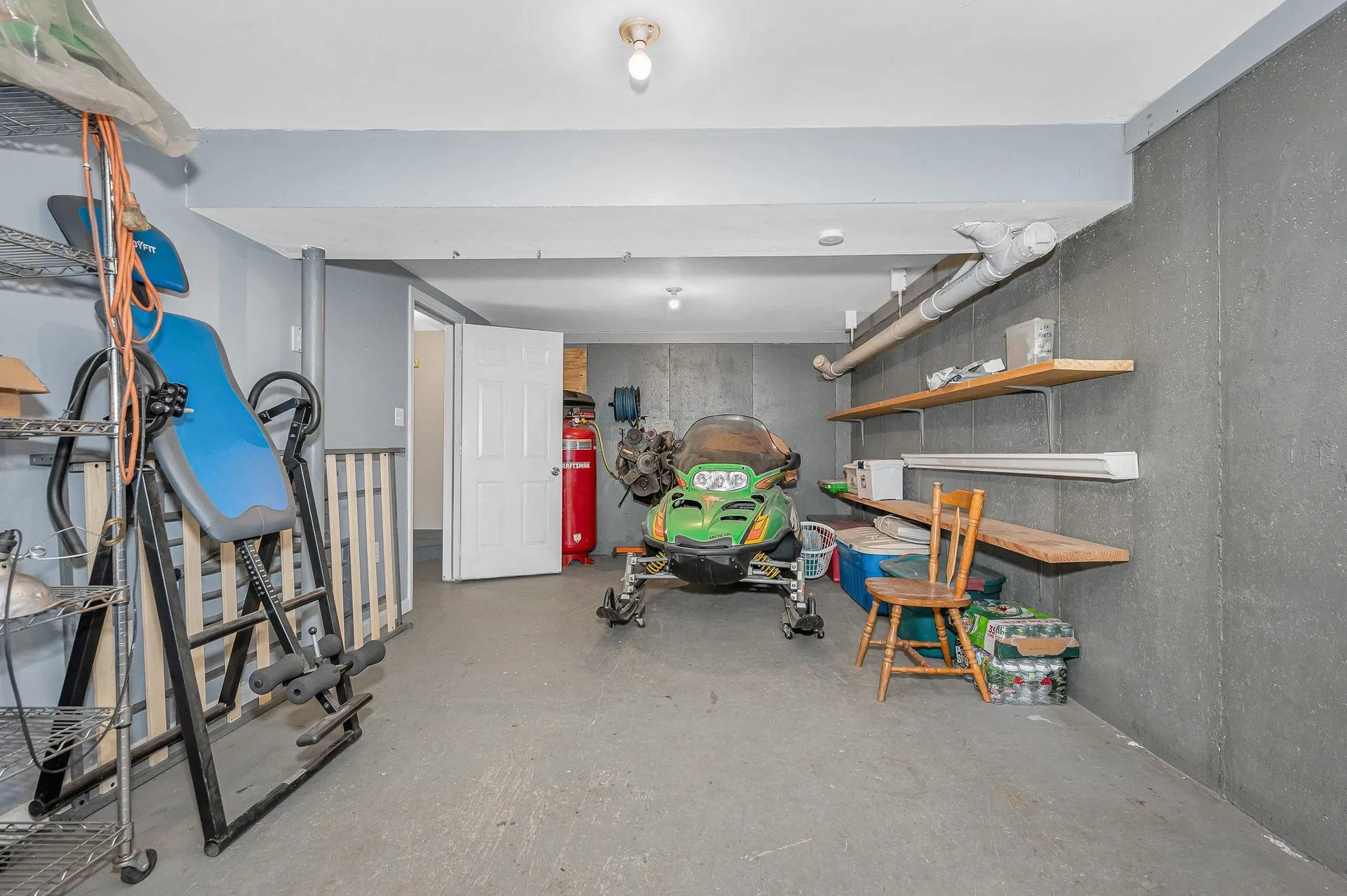 42 Barretts Hill Road Hudson NH 03051