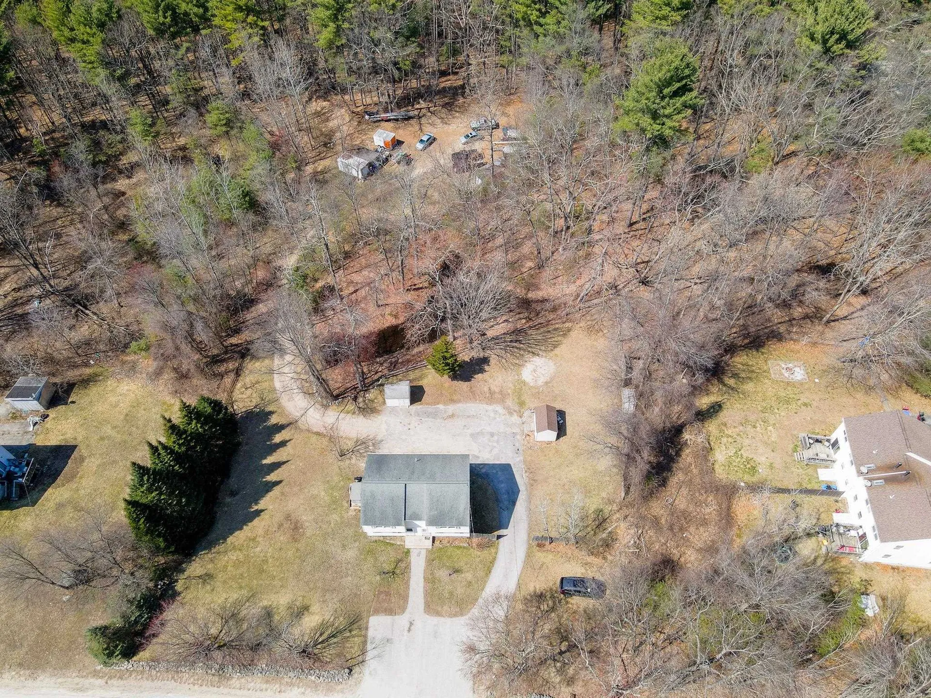 42 Barretts Hill Road Hudson NH 03051