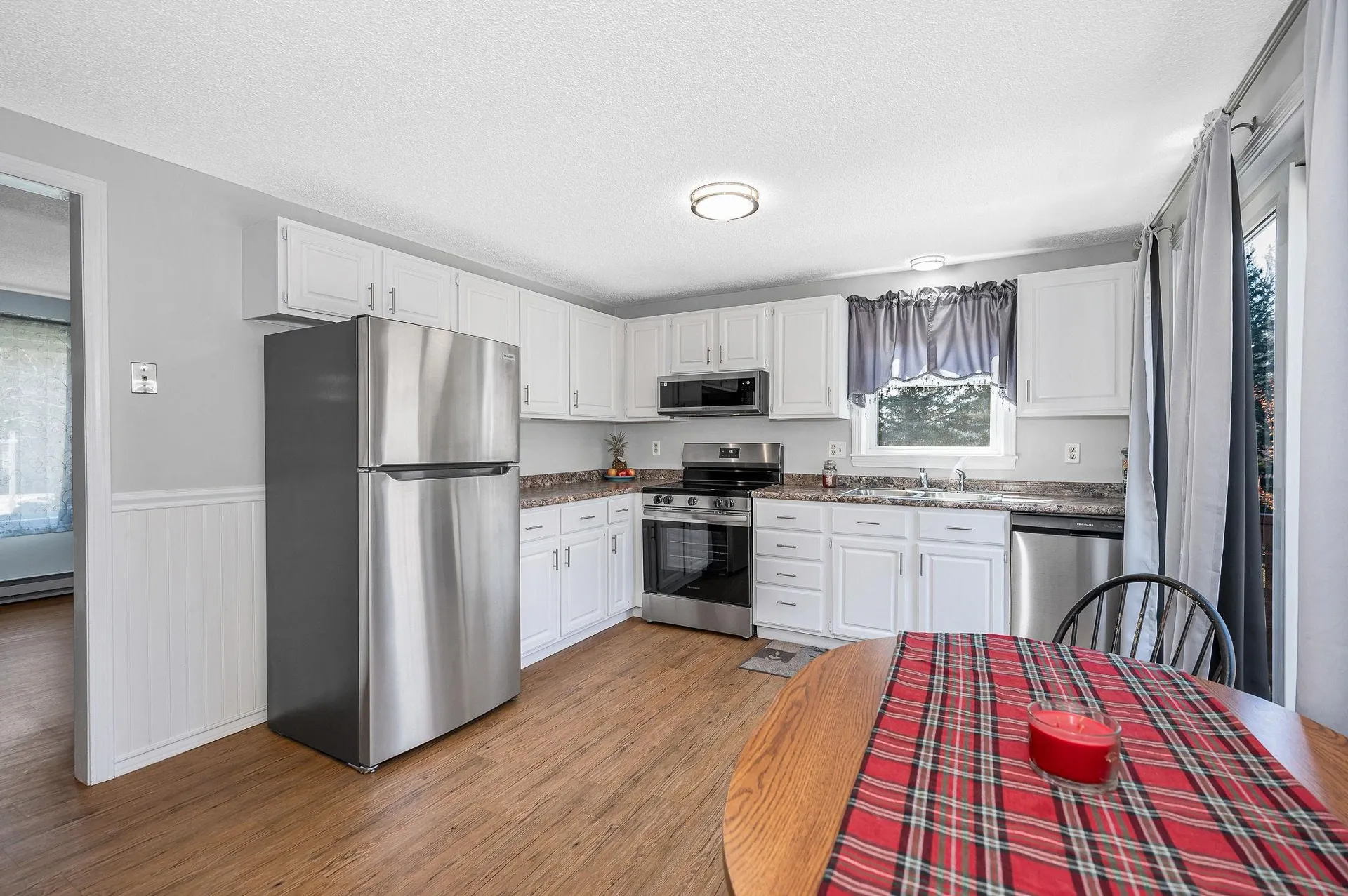 42 Barretts Hill Road Hudson NH 03051