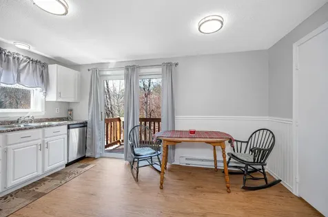 42 Barretts Hill Road Hudson NH 03051