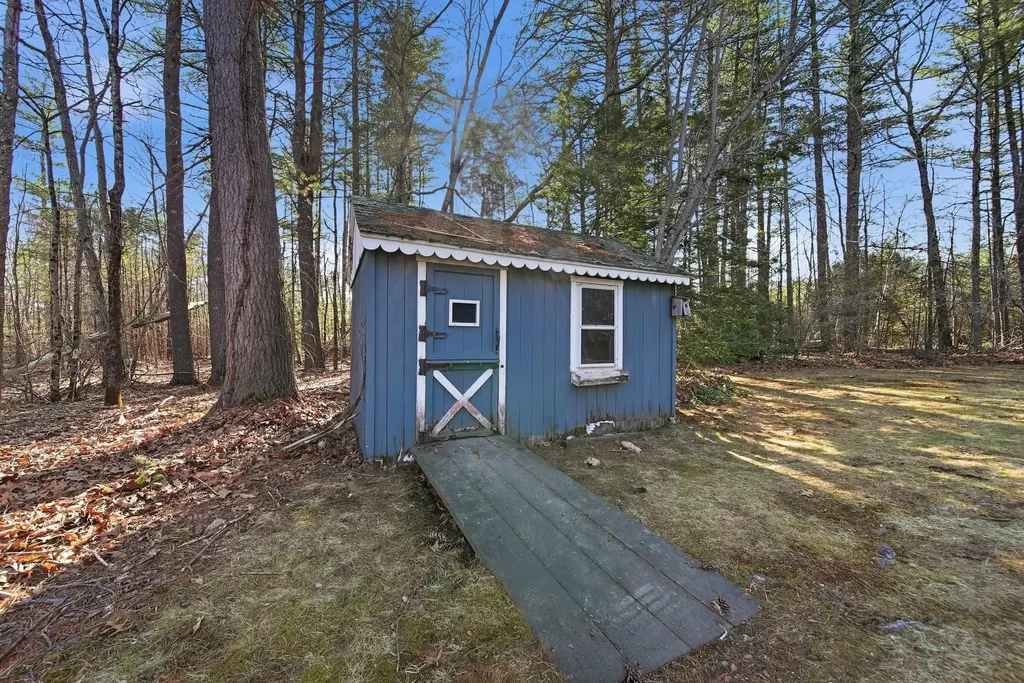 6 Mill Road Kingston NH 03848