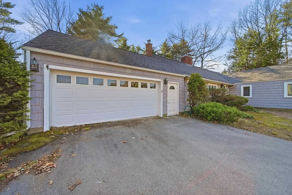 6 Mill Road Kingston NH 03848