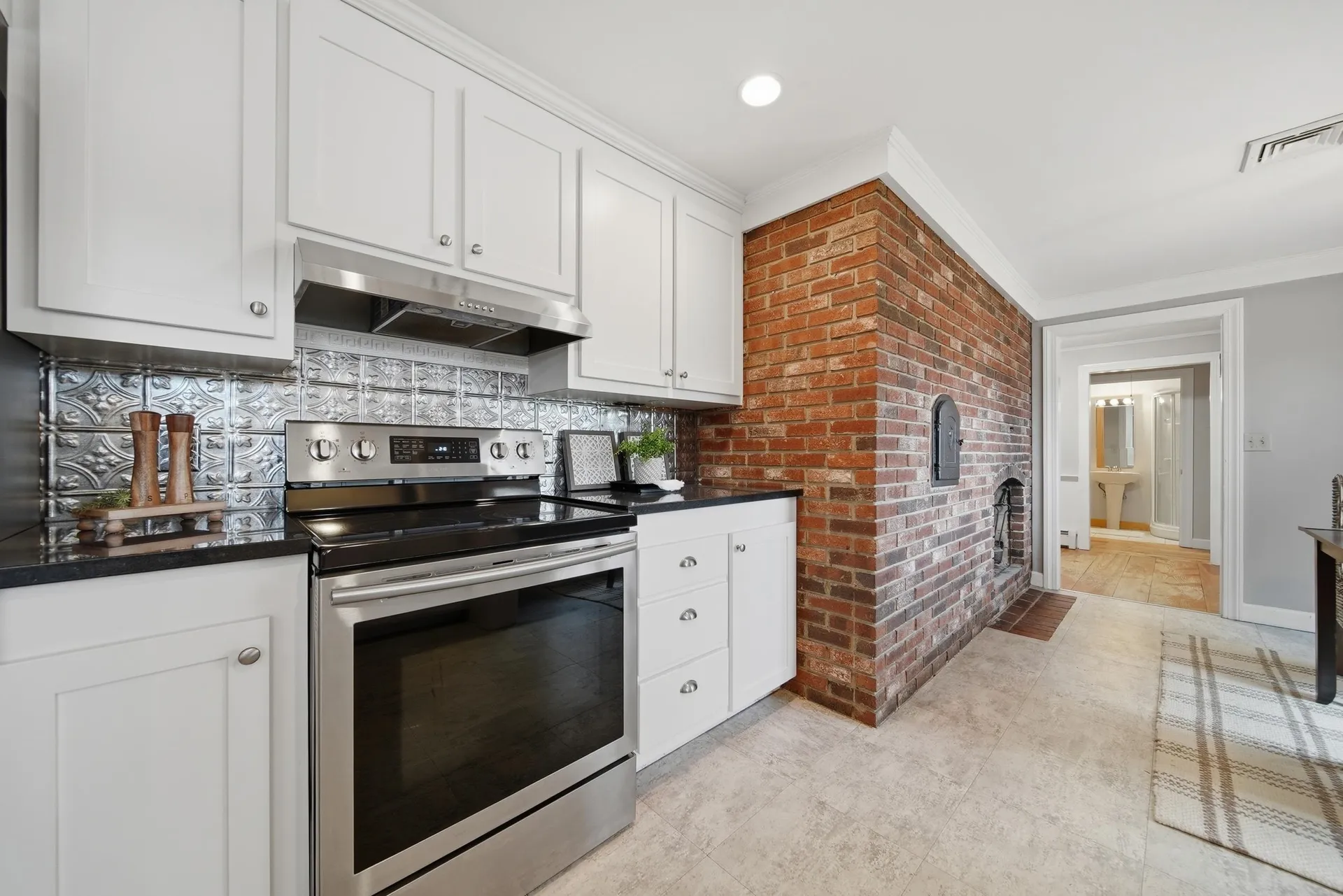 6 Mill Road Kingston NH 03848