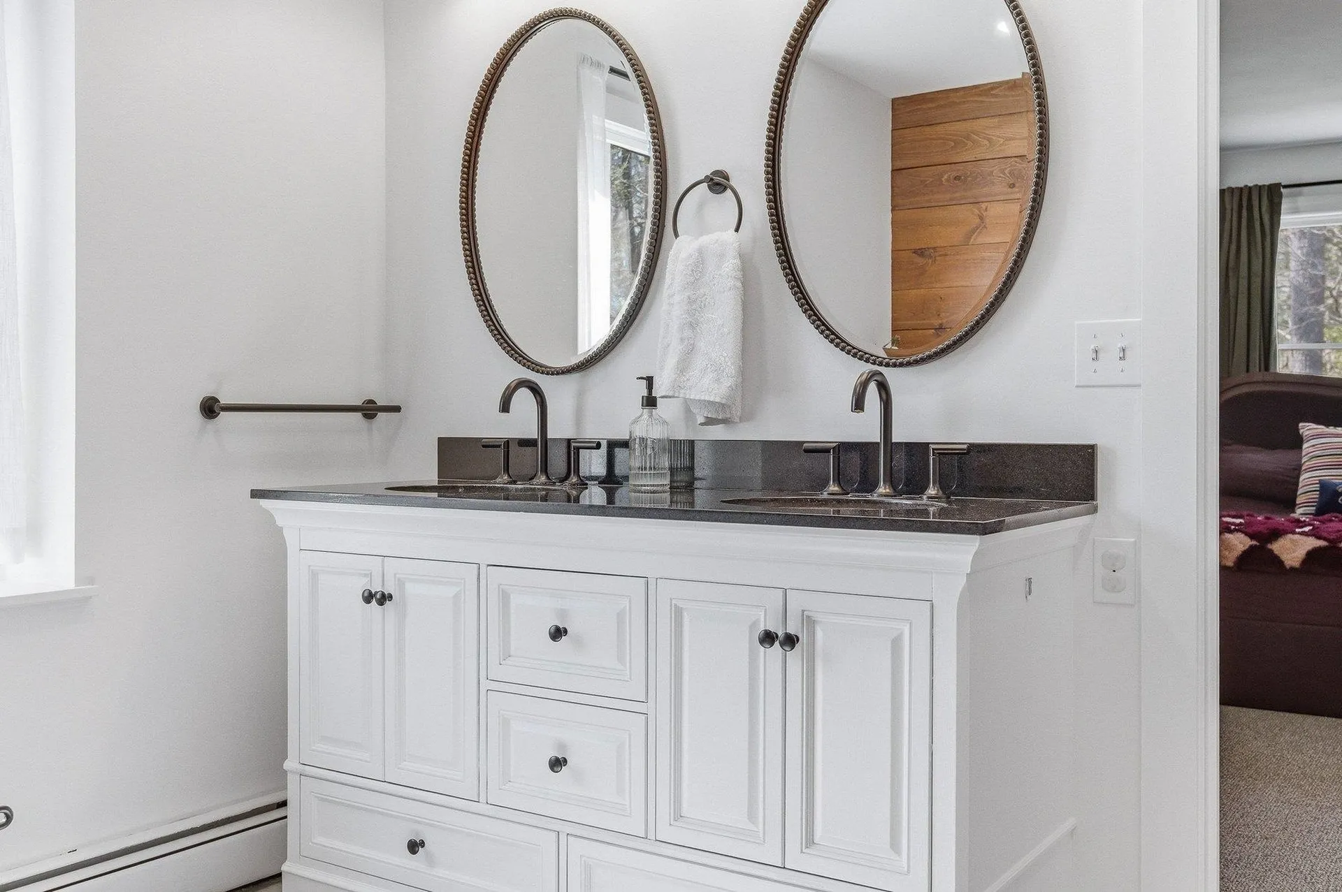 22 Colonial Way Exeter NH 03833