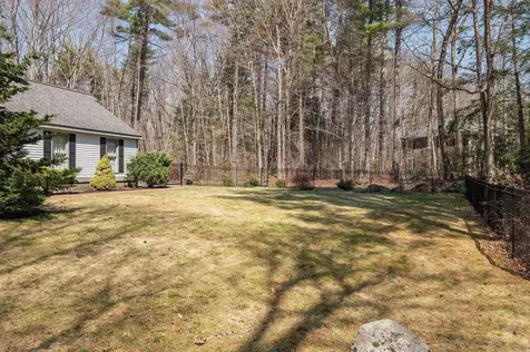 22 Colonial Way Exeter NH 03833